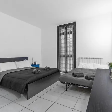 Apartament Sa7 - Porta Venezia - Duomo - Large - Mediolan