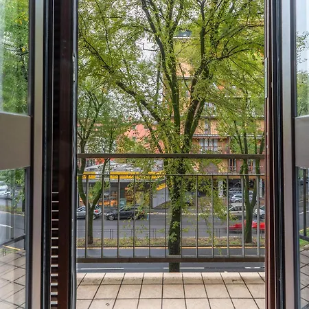 Apartament Sa7 - Porta Venezia - Duomo - Large - Mediolan